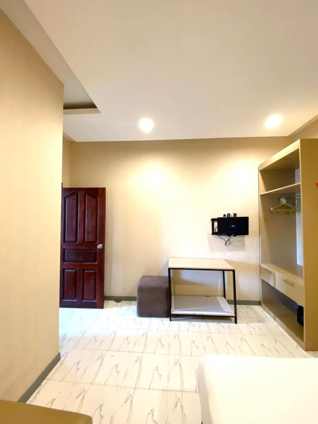 White Residence Hotel & Apartment Phnom Penh Exterior foto
