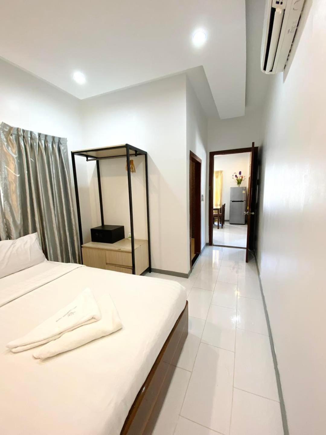 White Residence Hotel & Apartment Phnom Penh Exterior foto