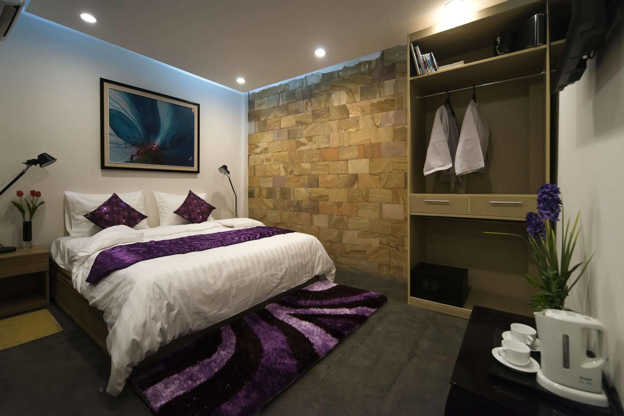 White Residence Hotel & Apartment Phnom Penh Exterior foto