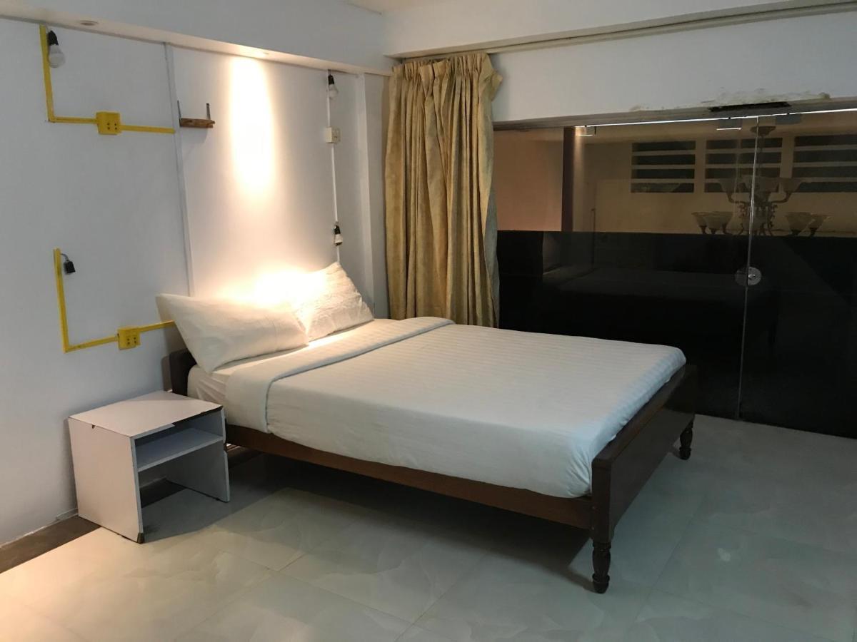 White Residence Hotel & Apartment Phnom Penh Exterior foto